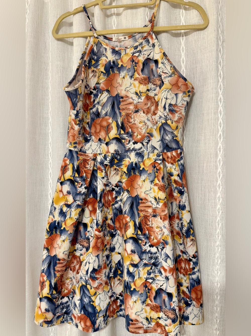 Soprano vibrant, multicolored floral print mini dress. Sz.L